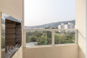 Image 1 - 737531