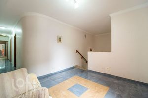 Image 20 - 737803