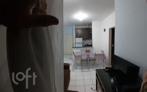 Image 24 - 737842