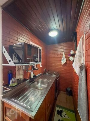 Image 4 - 738259
