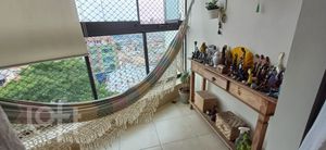 Image 32 - 738382