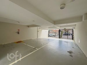 Image 23 - 738461