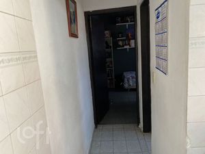 Image 8 - 738498