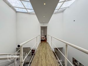 Image 21 - 738570