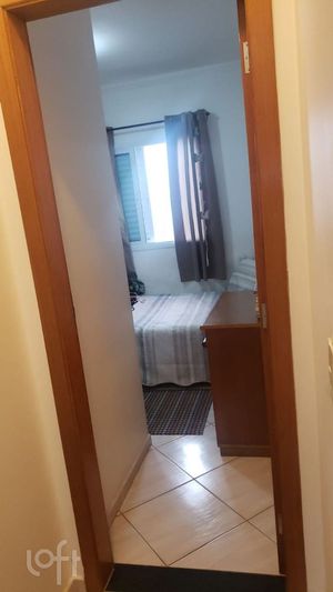 Image 10 - 738579