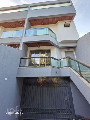 Image 34 - 738600