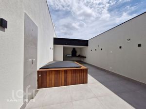 Image 31 - 738624