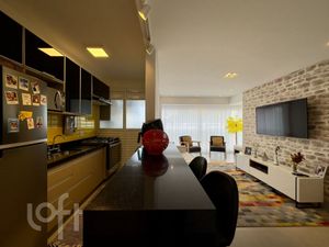 Image 4 - 738730