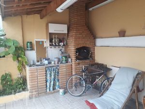 Image 6 - 738735