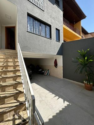 Image 15 - 738759