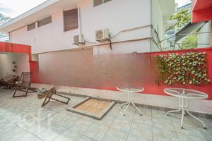 Image 10 - 738766