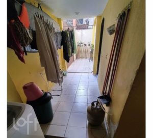 Image 10 - 738819