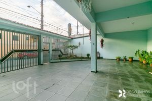 Image 21 - 738901