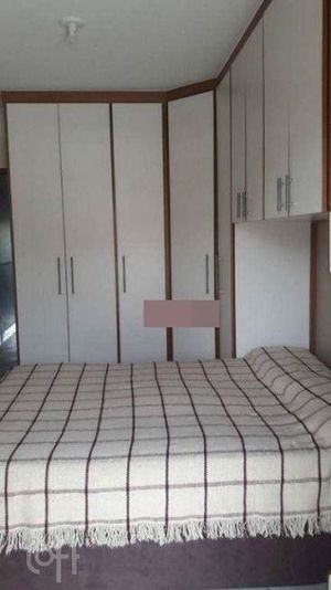 Image 4 - 738987