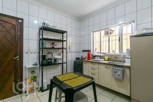 Image 6 - 739057