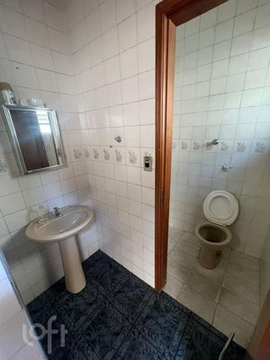 Image 4 - 739276