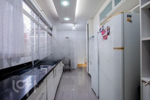 Image 21 - 739395