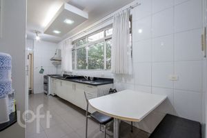 Image 22 - 739395