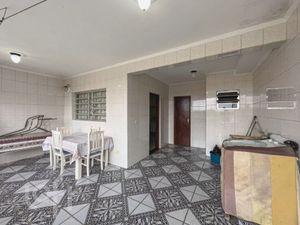 Image 29 - 739523