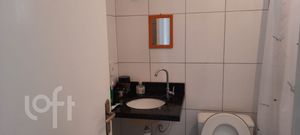 Image 12 - 739822