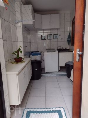 Image 32 - 739891