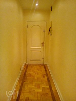 Image 28 - 740008