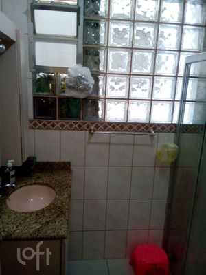 Image 14 - 740008