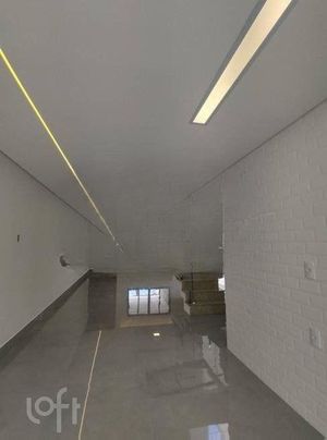 Image 3 - 740260