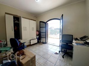Image 7 - 740275