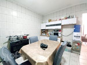 Image 18 - 740275