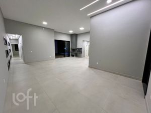 Image 4 - 740372
