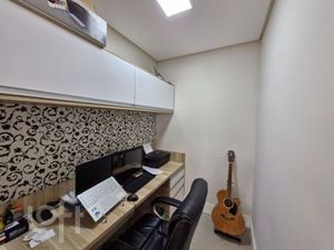Image 15 - 740571