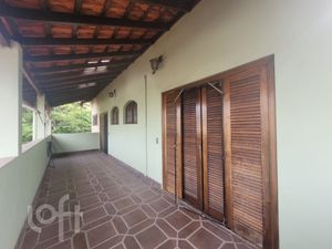 Image 37 - 740594