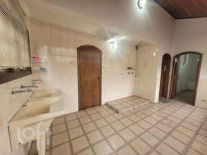 Image 33 - 740594