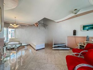 Image 3 - 740617