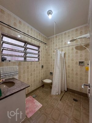 Image 9 - 740632