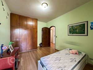 Image 19 - 740889