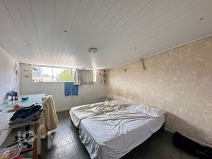 Image 38 - 742031