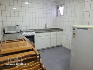 Image 18 - 742181