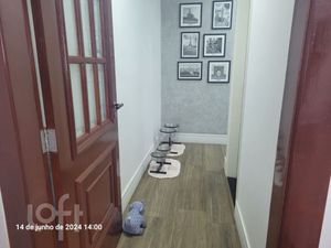 Image 2 - 742181