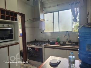 Image 4 - 742181