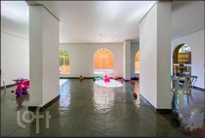 Image 39 - 742245