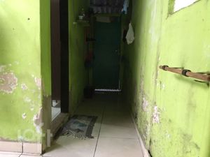 Image 34 - 742303