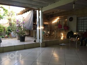 Image 4 - 742303