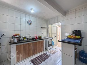 Image 8 - 742354