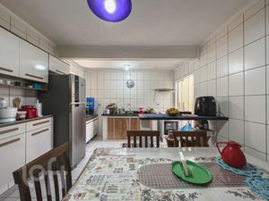Image 6 - 742354