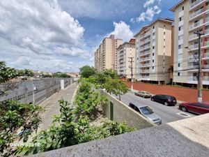 Image 96 - 742374