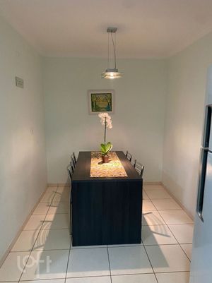 Image 3 - 742385