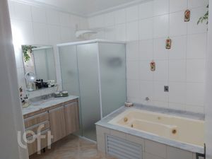 Image 11 - 742464