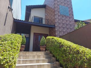 Image 19 - 742464